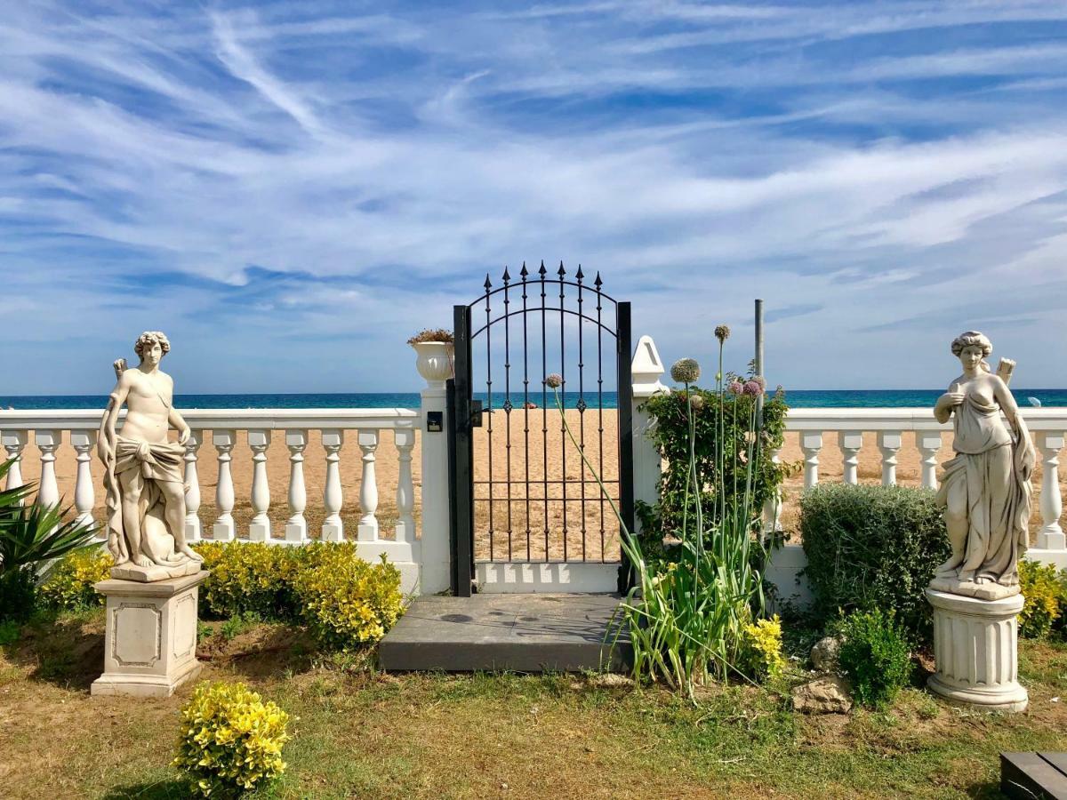 Boutique Home The Beach Malgrat de Mar Exterior photo
