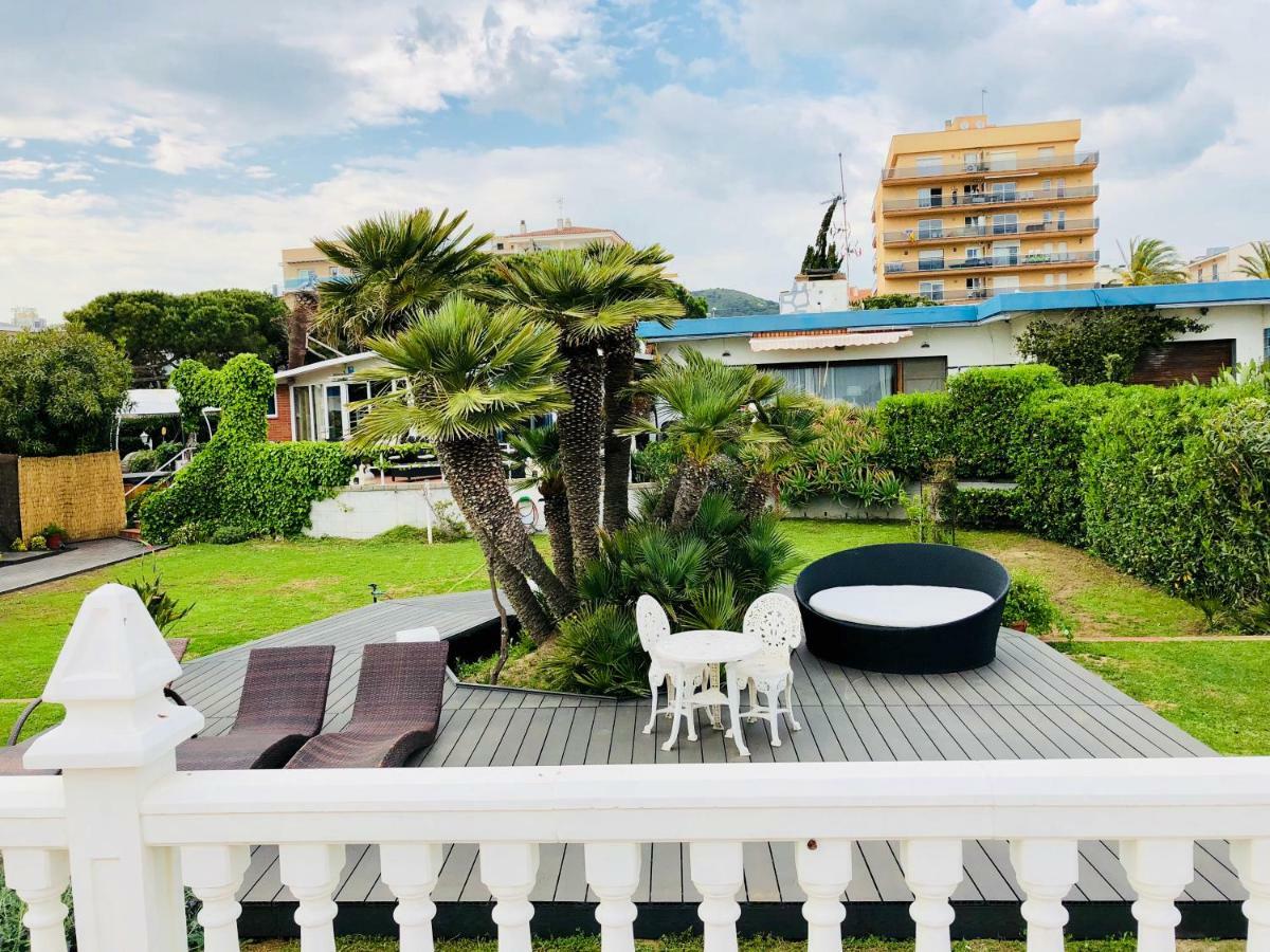 Boutique Home The Beach Malgrat de Mar Exterior photo
